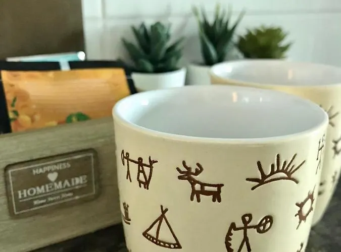 Trendy Homes 아파트 *